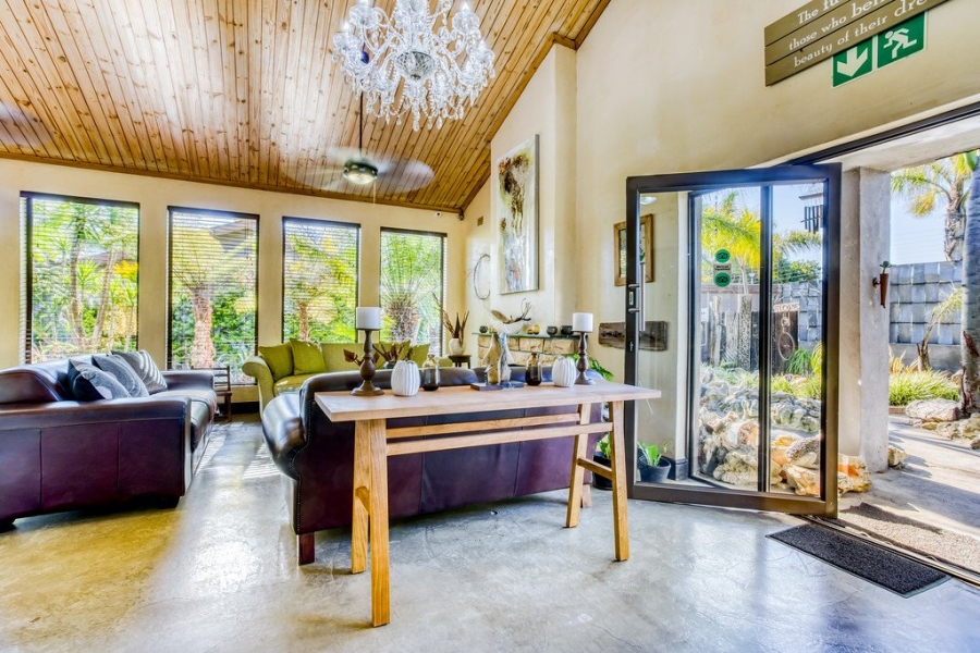 5 Bedroom Property for Sale in Panorama Western Cape